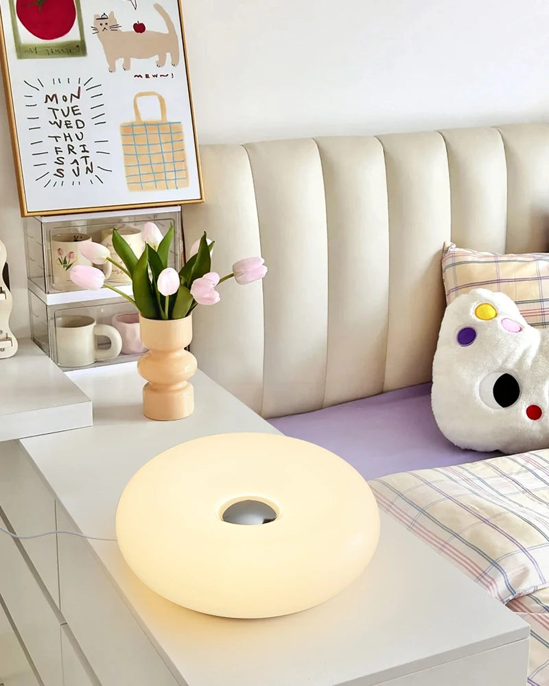 Lampe de Table Donut – Ambiance Chambre & Salon